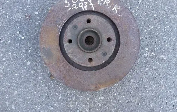 Peugeot 5008 Front wheel hub