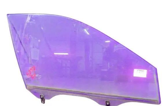 KIA Sportage Front door window glass four-door 
