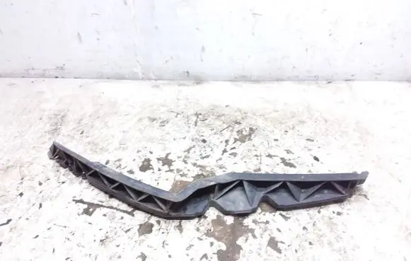 Skoda Octavia Mk2 (1Z) Front bumper mounting bracket 1Z0807183