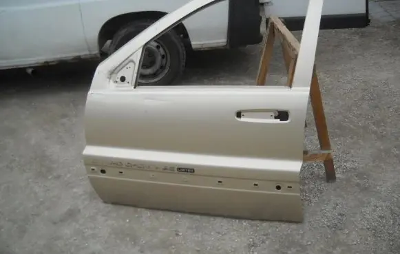 Jeep Grand Cherokee (WK) Front door