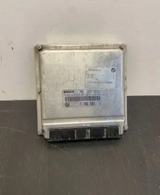 BMW 5 E39 Engine control unit/module 28RTE684 7786581 0281010314