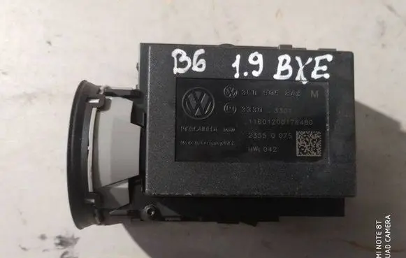 Volkswagen PASSAT B6 Ignition lock 3C0905843M