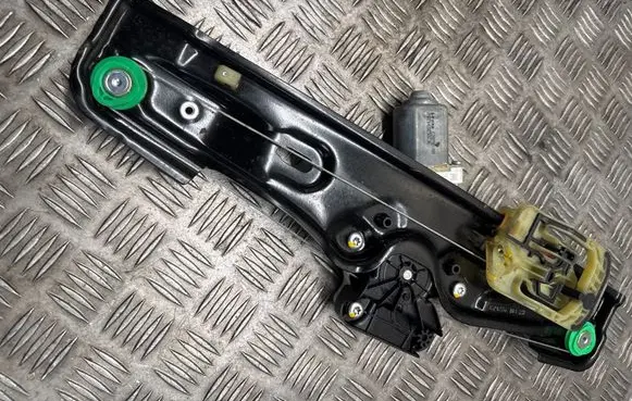 Land Rover Discovery Sport Rear door window regulator with motor C26572104 FK7227000AC 550R2302
