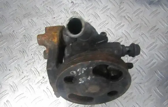 Mazda 323 F Power steering pump