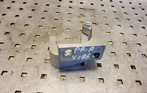 Volkswagen Transporter - Caravelle T5 Front door upper hinge