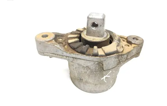 Engine mount bracket