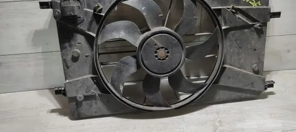 Chevrolet Cruze Electric radiator cooling fan 0130308454