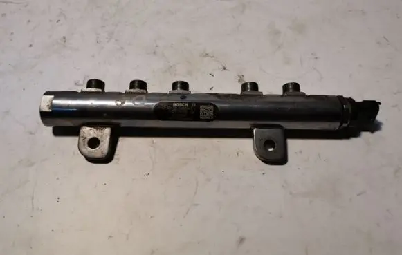 Jeep Grand Cherokee Fuel main line pipe