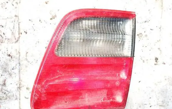 Mercedes-Benz E W210 Tailgate rear/tail lights a2108207664