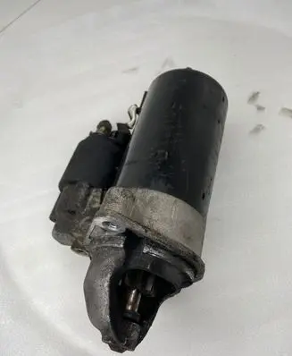 BMW 5 E39 Starter motor 0001109200 7785691