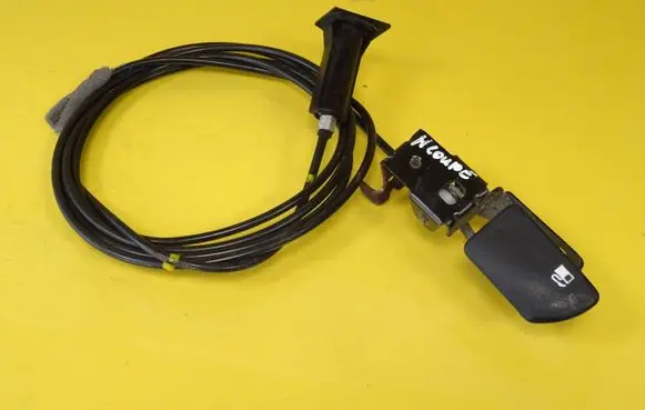 Hyundai Coupe Fuel cap flap release cable 