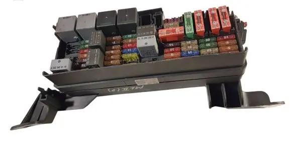 Mercedes-Benz ML W164 Fuse module A1648402372 A1645451740