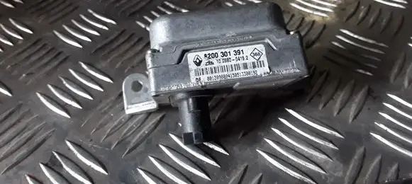 Renault Laguna II ESP acceleration yaw rate sensor 8200301391