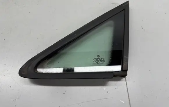 Volkswagen Caddy Front triangle window/glass 43R001057