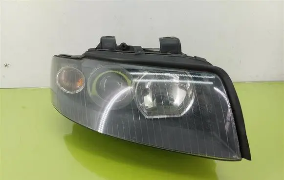 Audi A4 S4 B6 8E 8H Headlight/headlamp 8E0941030T