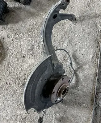 Audi A4 S4 B6 8E 8H Front wheel hub spindle knuckle