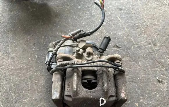 BMW X3 F25 Rear brake caliper