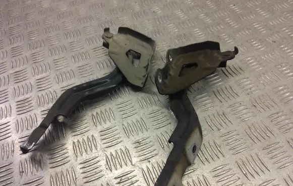 KIA Stonic Engine bonnet/hood hinges
