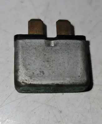 Volkswagen Golf IV Other relay 443937103A