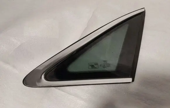 Audi A4 S4 B9 8W Front triangle window/glass 8W5845298D