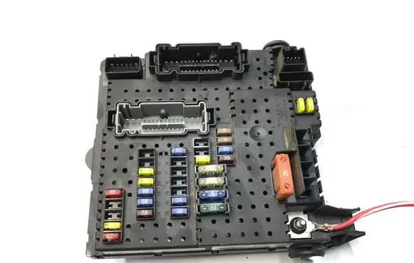 Volvo V70 Fuse module 30728512 K1447