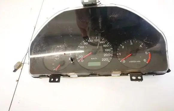 Speedometer (instrument cluster)