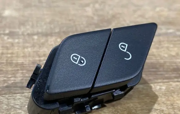 Central locking switch button