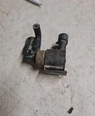 Opel Vectra C Vacuum valve 