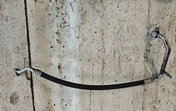 BMW 5 GT F07 Air conditioning (A/C) pipe/hose 9201928 082031302