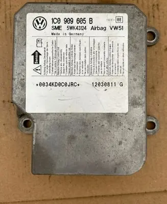 Volkswagen PASSAT B5.5 Airbag control unit/module 1C0909605B 5WK43124 12030811G