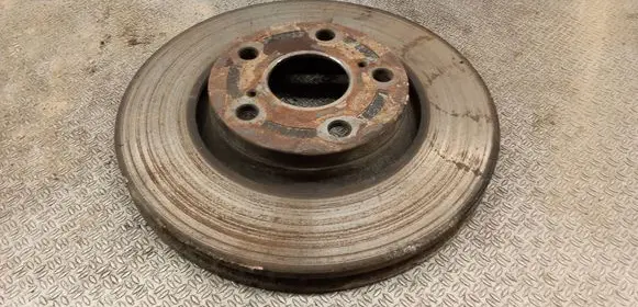 Toyota Avensis T250 Front brake disc 