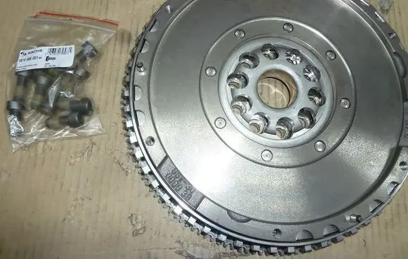 Volvo C30 Dual mass flywheel 2294001332