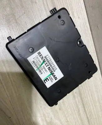 Nissan Juke II F16 Air conditioning/heating control unit 277606PB0B