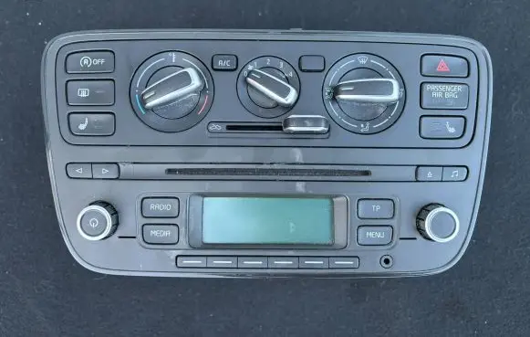 Skoda Citigo Climate control unit 1ST820045N 00206856 901517060007