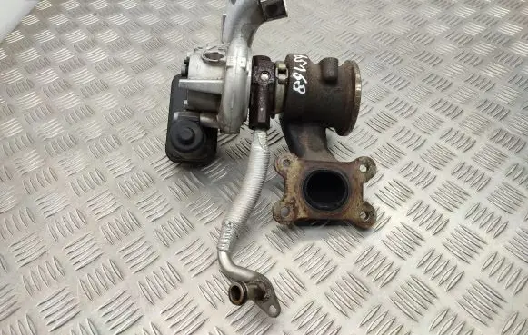 Audi A4 S4 B9 Turbo 04E145722H