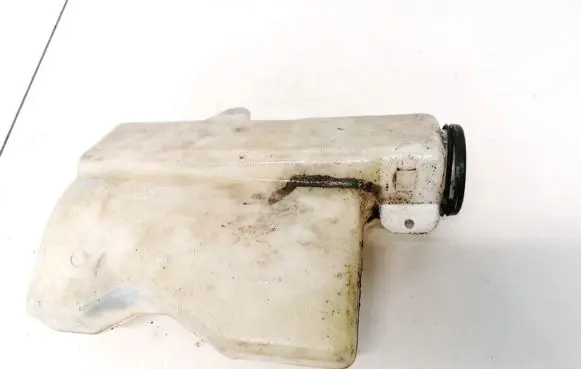 Peugeot 405 Windshield washer fluid reservoir/tank