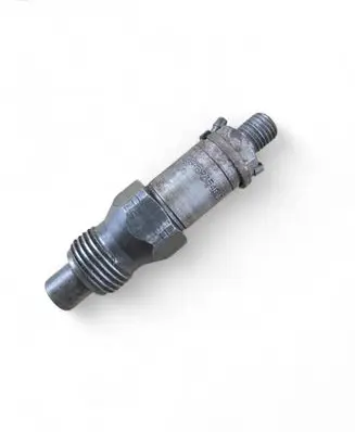 Volvo S40, V40 Fuel injector Lcr67354010