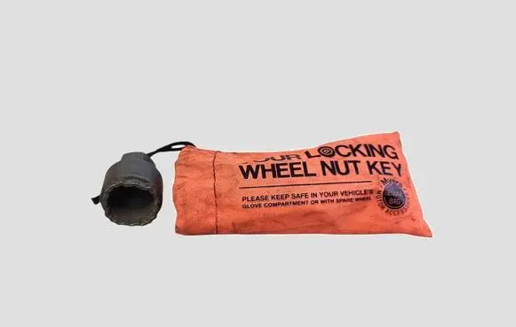 Volvo S60 Nuts/bolts