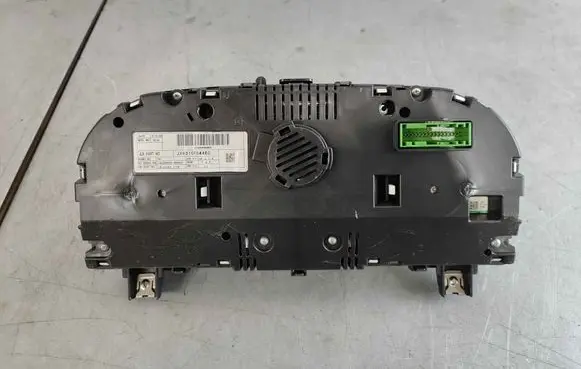 Jaguar XF X260 Speedometer (instrument cluster) T2H32546