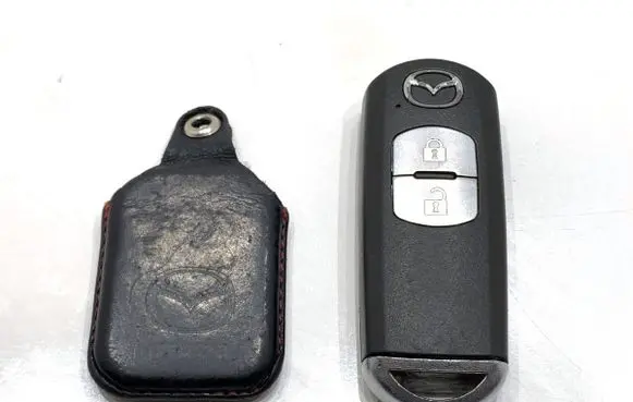 Mazda CX-3 Ignition key/card SKE13E01