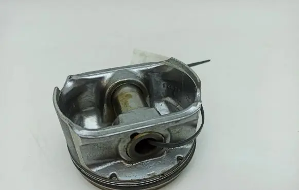 Cadillac SRX Piston 062120546 161036038