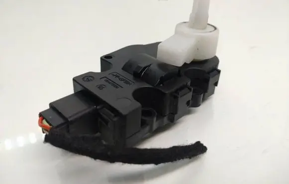 Mercedes-Benz Citan W415 Air flap motor/actuator A21201800 09012014