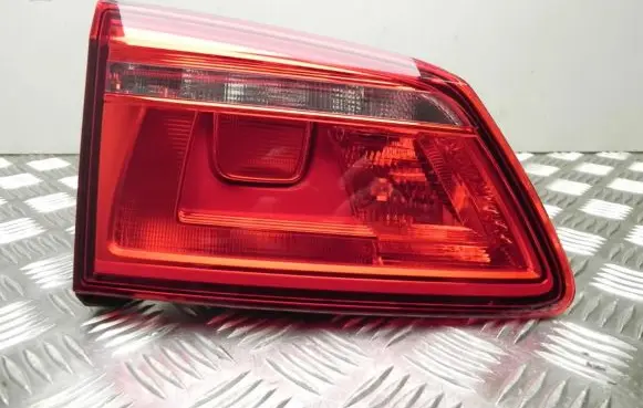 Volkswagen Golf Sportsvan Rear/tail lights 510945093L A1017