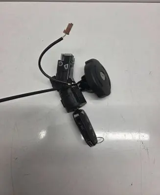 Peugeot Partner III Ignition lock 9663123380
