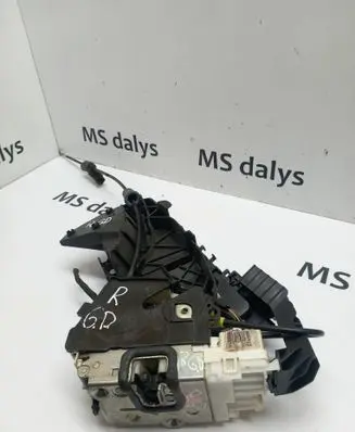 Mercedes-Benz R W251 Rear door lock A2517331014 2517331014 A2517330814