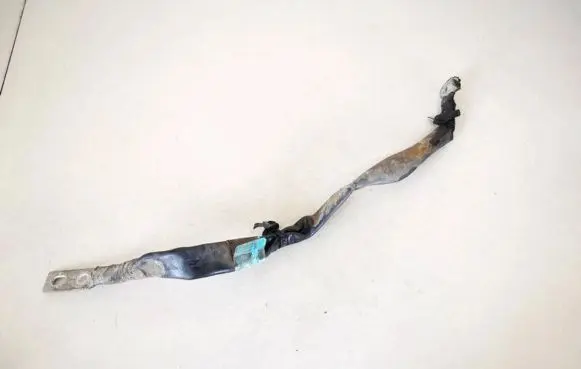 Hyundai i30 Positive cable (battery)