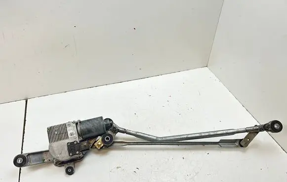 Front wiper linkage and motor