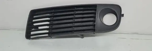 Audi A6 S6 C5 4B Front bumper lower grill 4B0807681J