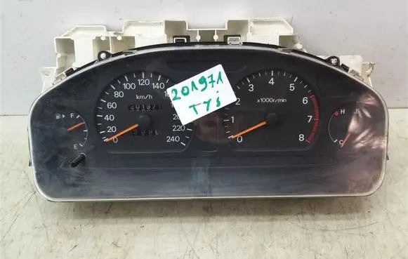 Mitsubishi Galant Speedometer (instrument cluster) MR444016