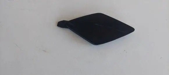 Volvo XC60 Front tow hook cap/cover 31425165